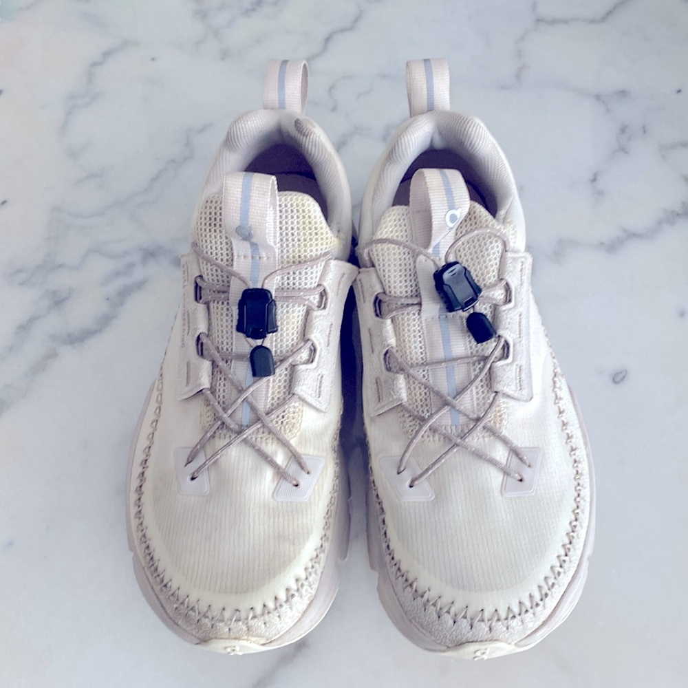 On Running Cream Sneakers